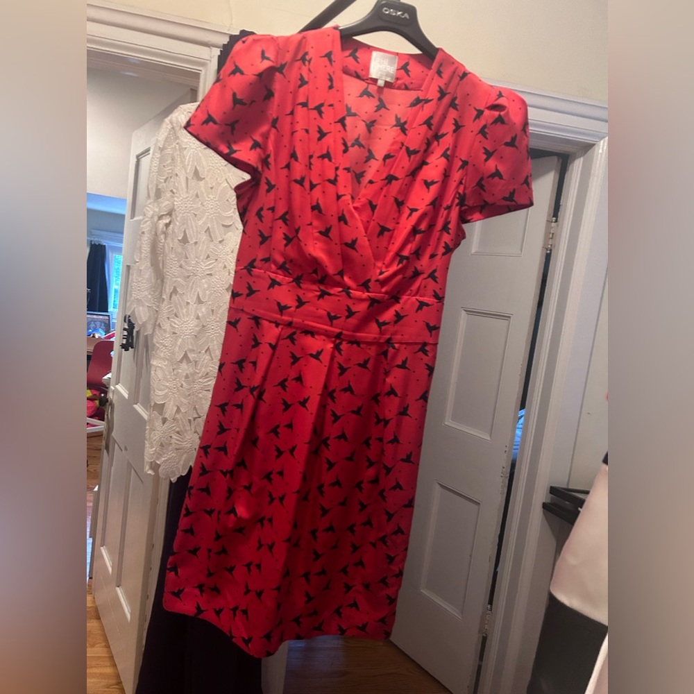Hi There by Karen Walker Bird silhouette gown red and black size 6